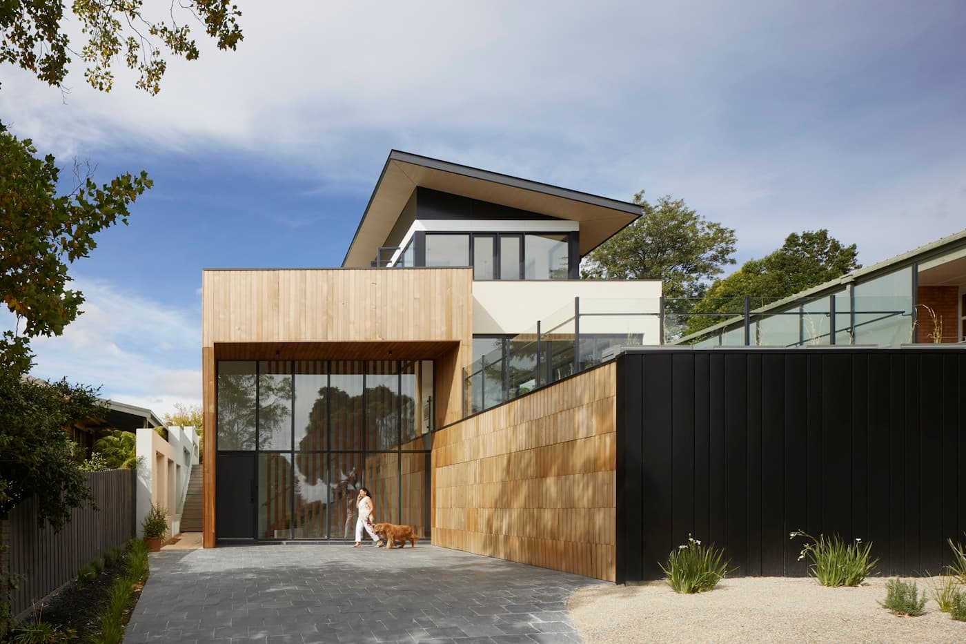 Modern commercial building for locality comparison